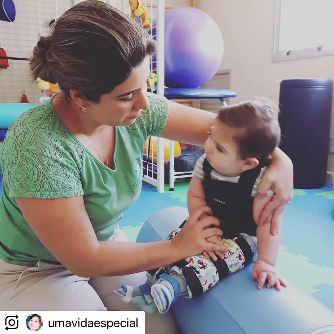 Dra. Amanda Scarpellini - Fisioterapia Neurofuncional